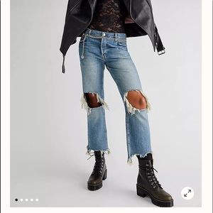 *NEW WITH TAGS* Free People Mid-Rise straight leg jeans!